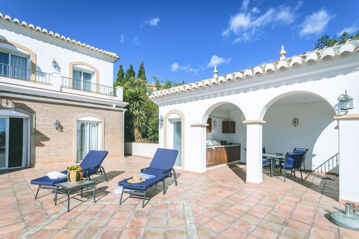 Image No.4-5 Bed House for sale