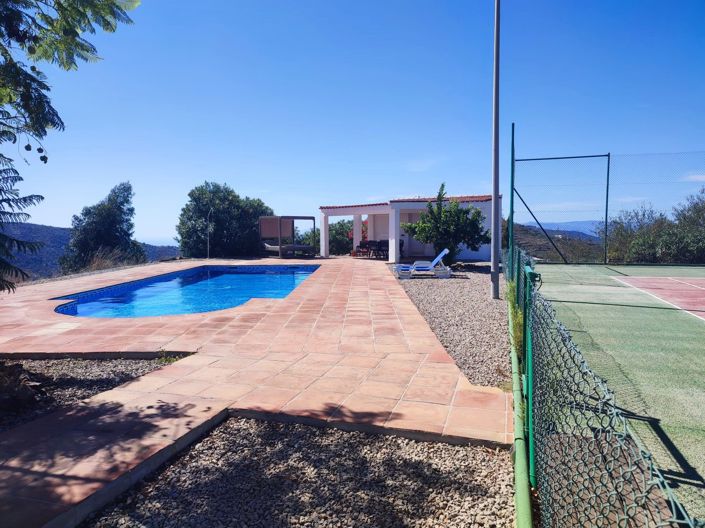 Image No.27-9 Bed House for sale