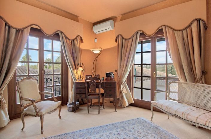 Image No.28-6 Bed Villa for sale