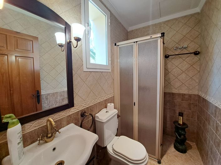 Image No.19-6 Bed Villa for sale