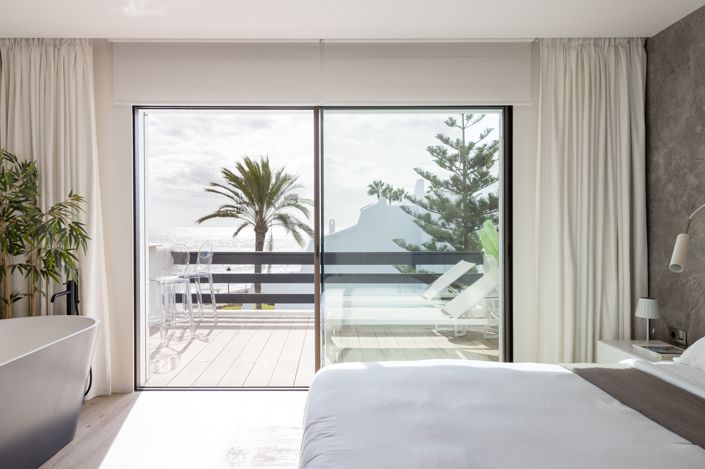 Image No.16-4 Bed Townhouse for sale