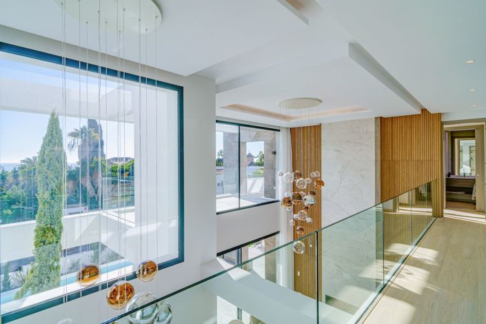 Image No.9-5 Bed Villa for sale