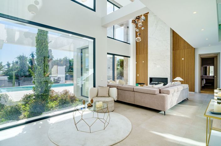 Image No.8-5 Bed Villa for sale