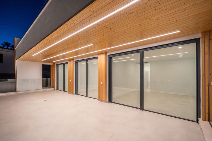 Image No.12-4 Bed Villa for sale