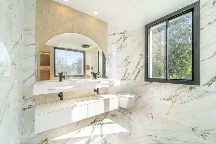 Image No.9-4 Bed Villa for sale