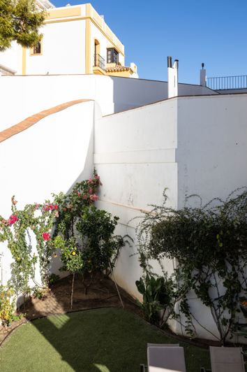 Image No.28-4 Bed House for sale