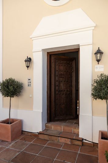 Image No.6-4 Bed House for sale