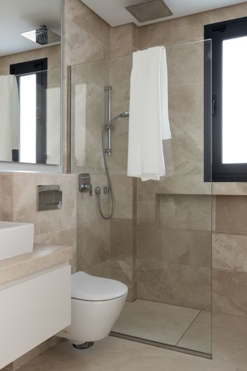 Image No.10-Villa de 6 chambres à vendre à Estepona