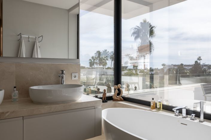 Image No.14-Villa de 6 chambres à vendre à Estepona