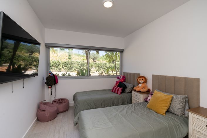 Image No.12-3 Bed Apartment for sale