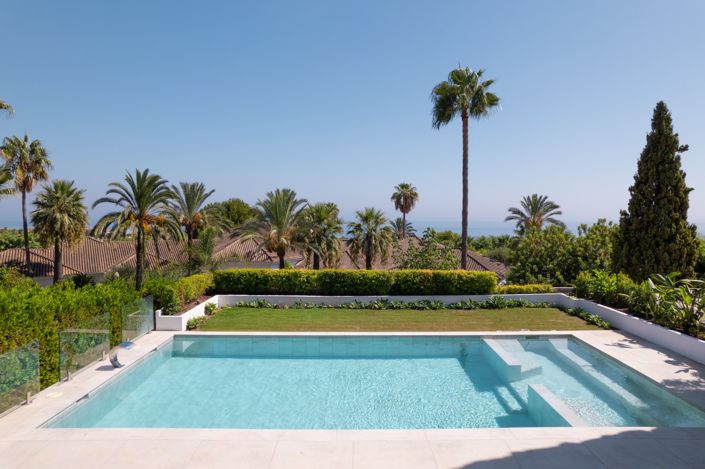 Image No.1-5 Bed Villa for sale