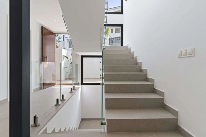 Image No.5-Villa de 6 chambres à vendre à Estepona