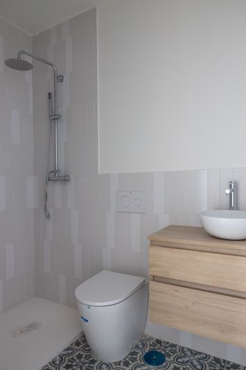 Image No.22-2 Bed Apartment for sale