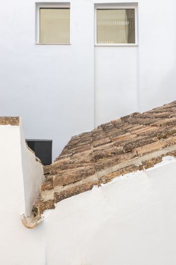 Image No.25-2 Bed Apartment for sale