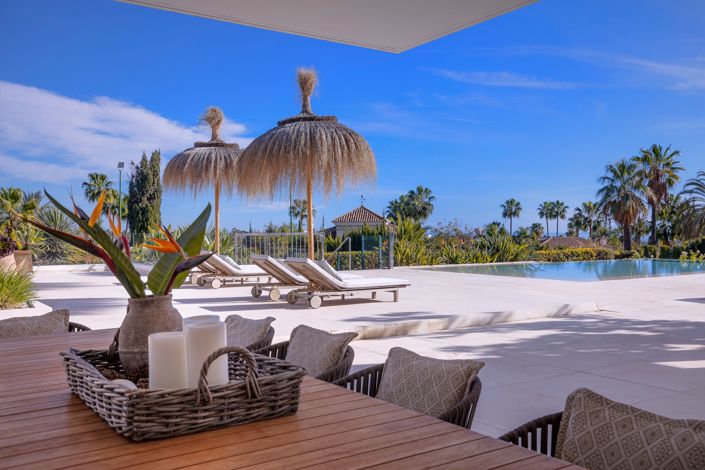 Image No.11-7 Bed Villa for sale