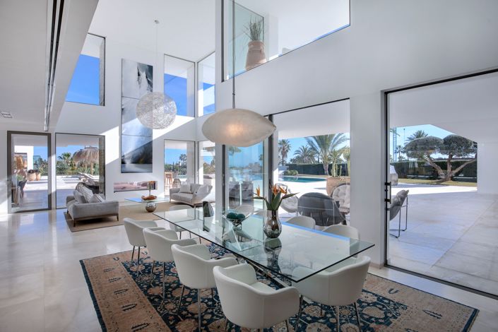 Image No.3-7 Bed Villa for sale