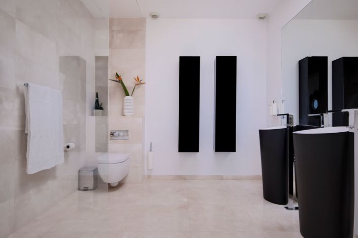 Image No.9-7 Bed Villa for sale