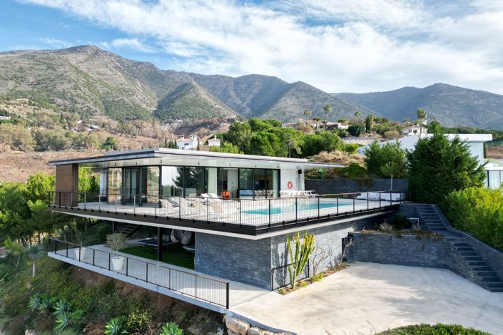 Image No.3-4 Bed Villa for sale