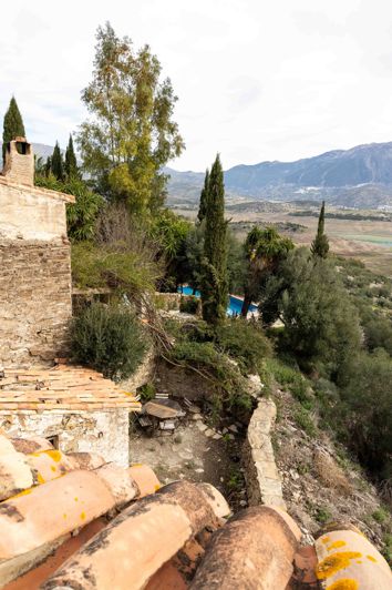 Image No.25-31 Bed Property for sale