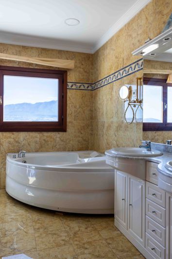 Image No.13-4 Bed Finca for sale