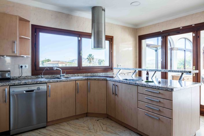 Image No.7-4 Bed Finca for sale