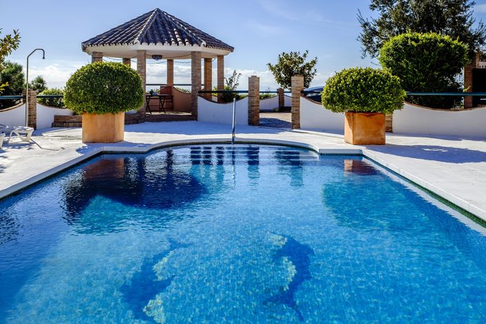 Image No.1-Villa de 6 chambres à vendre à Estepona