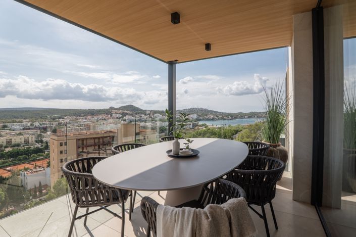 Image No.2-4 Bed Apartment for sale