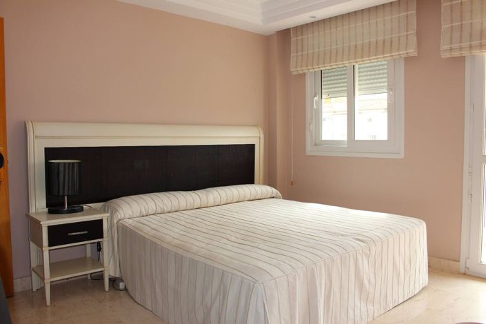 Image No.25-3 Bed Apartment for sale