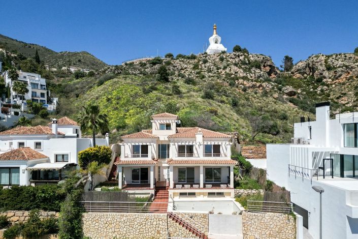 Image No.1-3 Bed Villa for sale