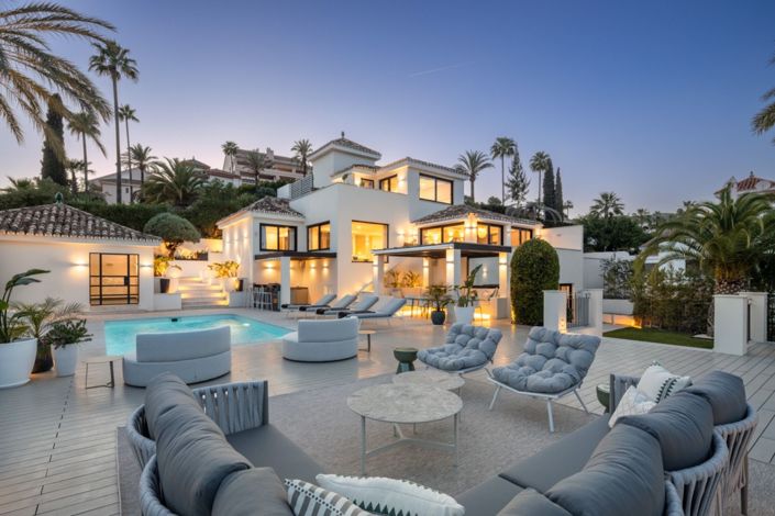 Image No.2-5 Bed Villa for sale