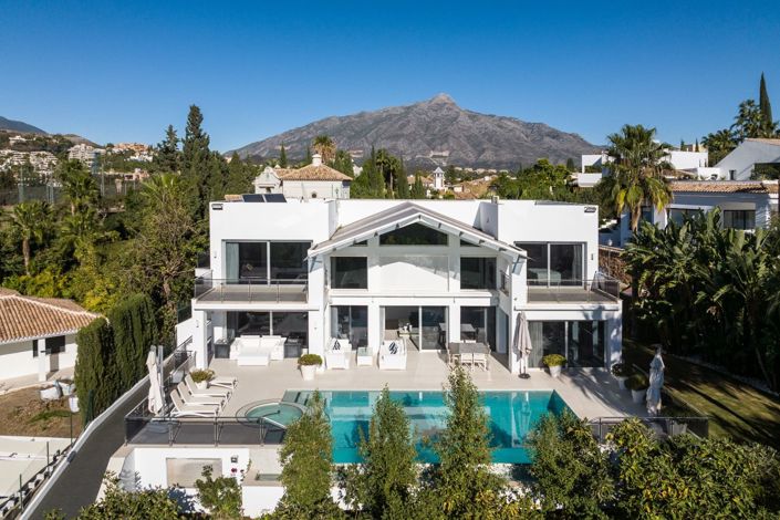 Image No.1-Villa de 5 chambres à vendre à Marbella