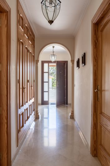 Image No.15-5 Bed House for sale