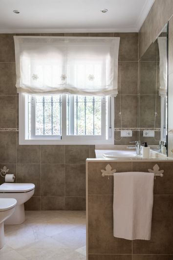 Image No.27-5 Bed House for sale