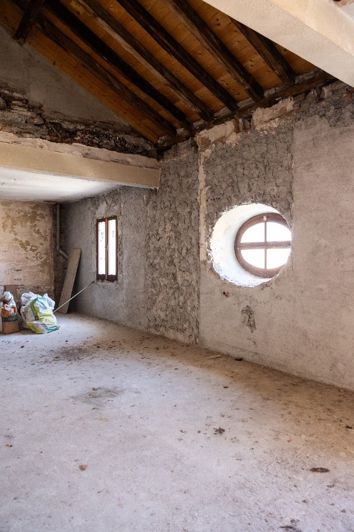 Image No.18-4 Bed Penthouse for sale