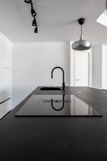 Image No.10-3 Bed Apartment for sale