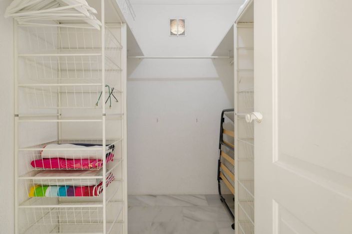 Image No.14-5 Bed Villa for sale