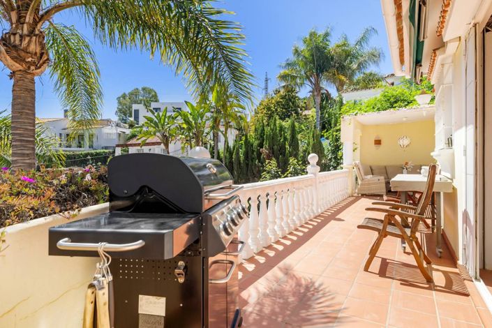 Image No.20-5 Bed Villa for sale