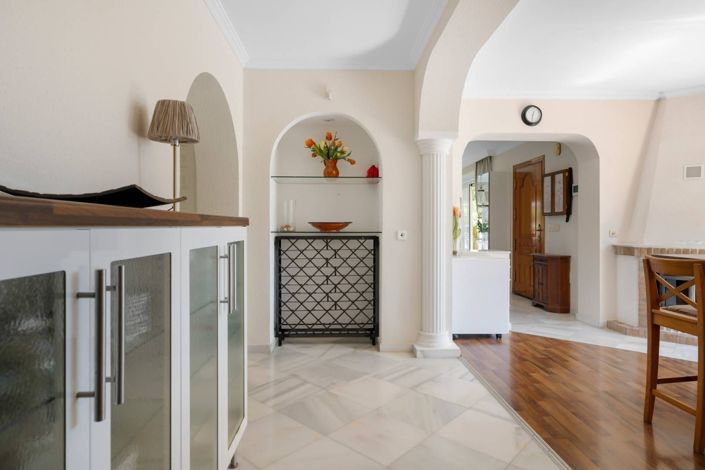 Image No.28-5 Bed Villa for sale