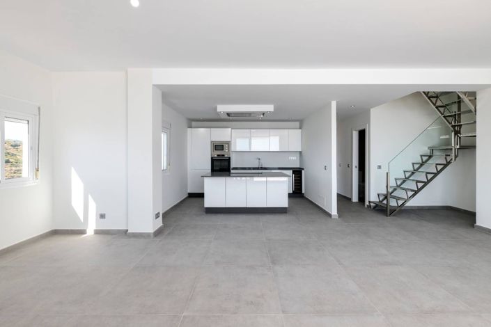 Image No.6-3 Bed Penthouse for sale