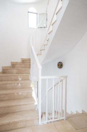 Image No.10-5 Bed House for sale