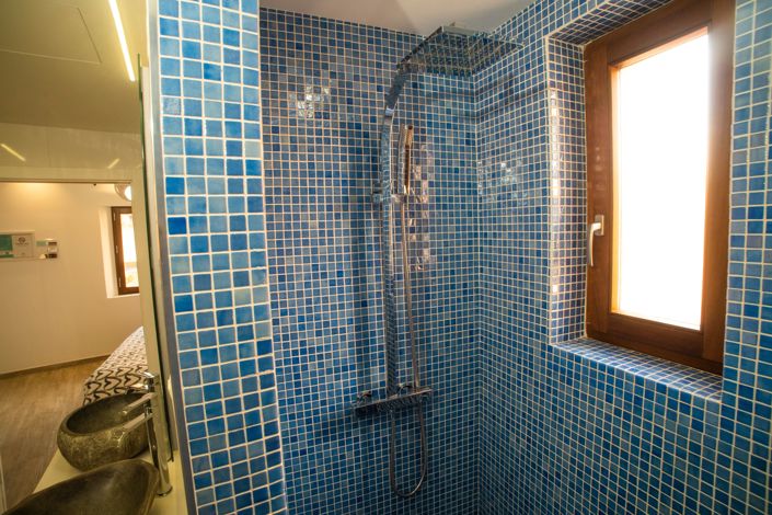 Image No.16-4 Bed Property for sale