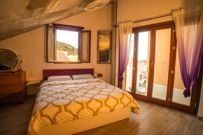 Image No.29-4 Bed Property for sale