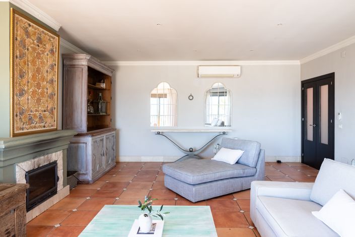 Image No.3-7 Bed House for sale