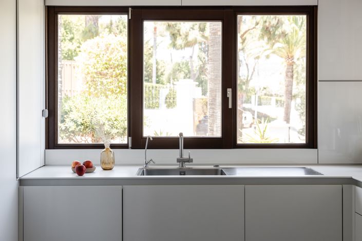 Image No.12-7 Bed Villa for sale