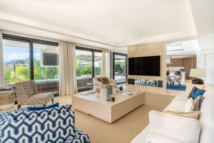 Image No.5-6 Bed Villa for sale