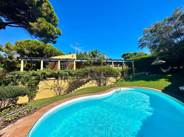 Image No.1-4 Bed Villa for sale