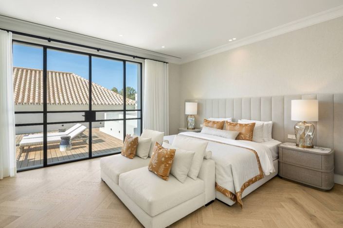 Image No.13-6 Bed Villa for sale