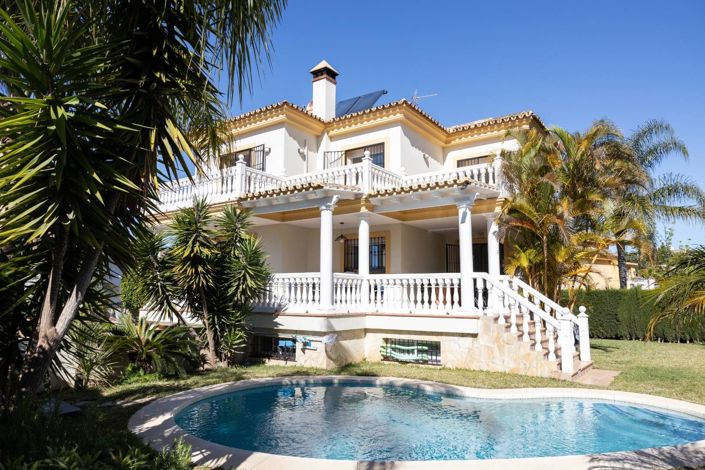 Image No.1-5 Bed House for sale