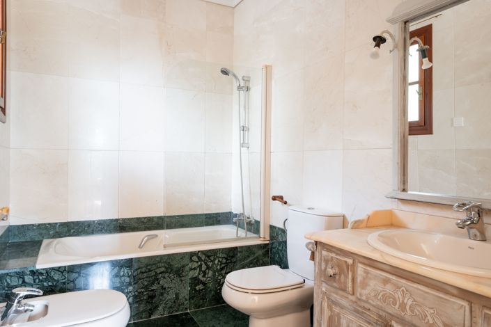 Image No.24-5 Bed Villa for sale