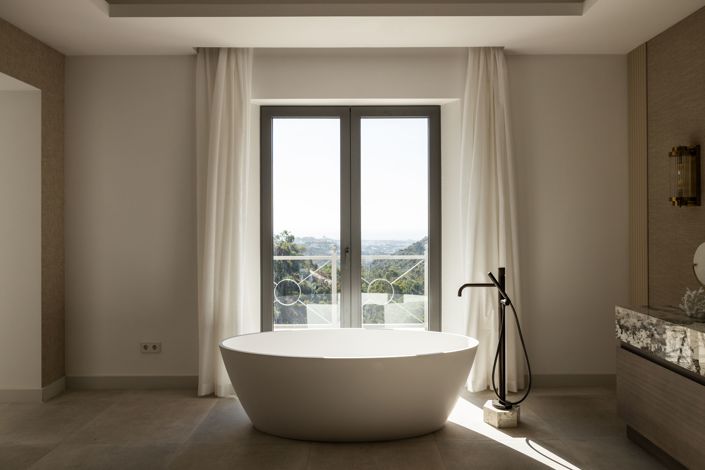 Image No.29-5 Bed Villa for sale